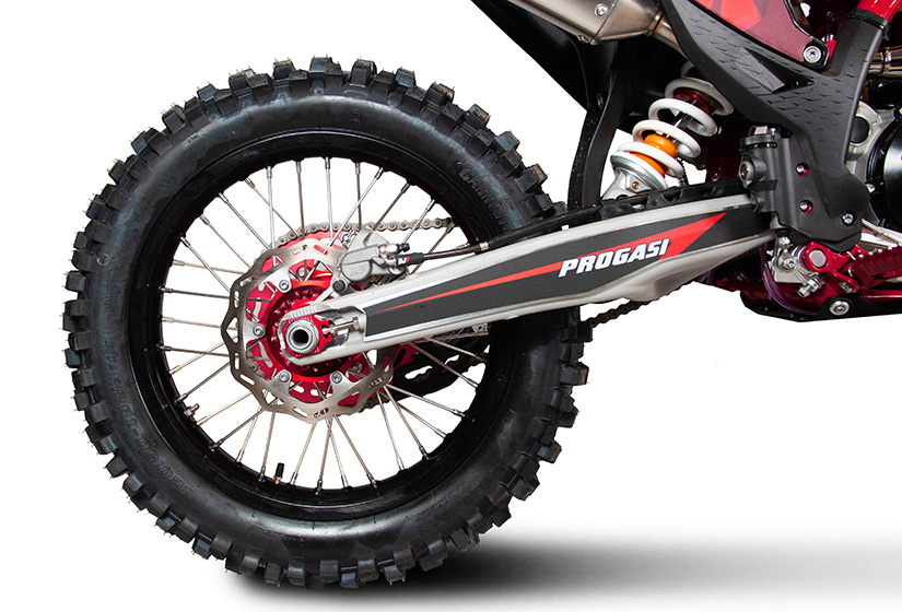 race_300_2t_red_06 1